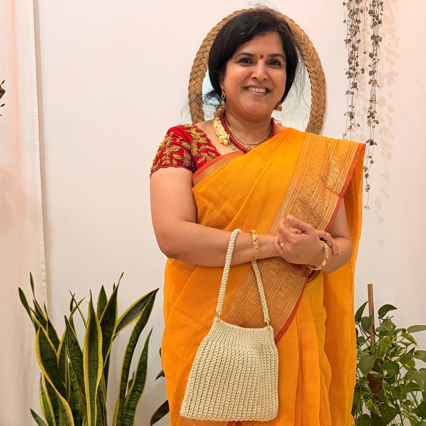 Handmade crochet bag by Loomé by Shilpa, Al Ain UAE.
