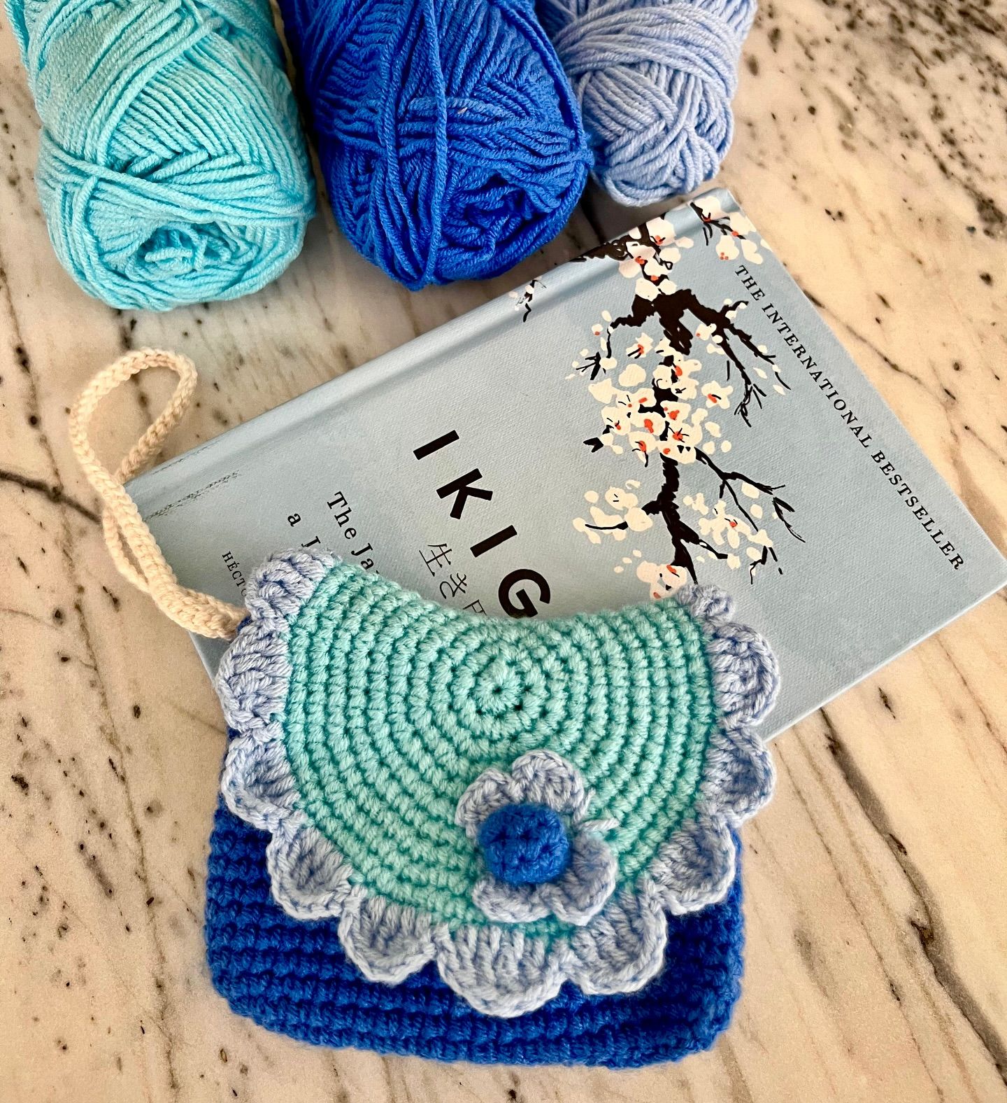 Handmade crochet bag by Loomé by Shilpa, Al Ain UAE.